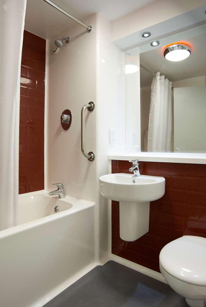 แทรเวลลอดจ์ ลอนดอน คริสตัลพาเลซ Hotel ภายนอก รูปภาพ
